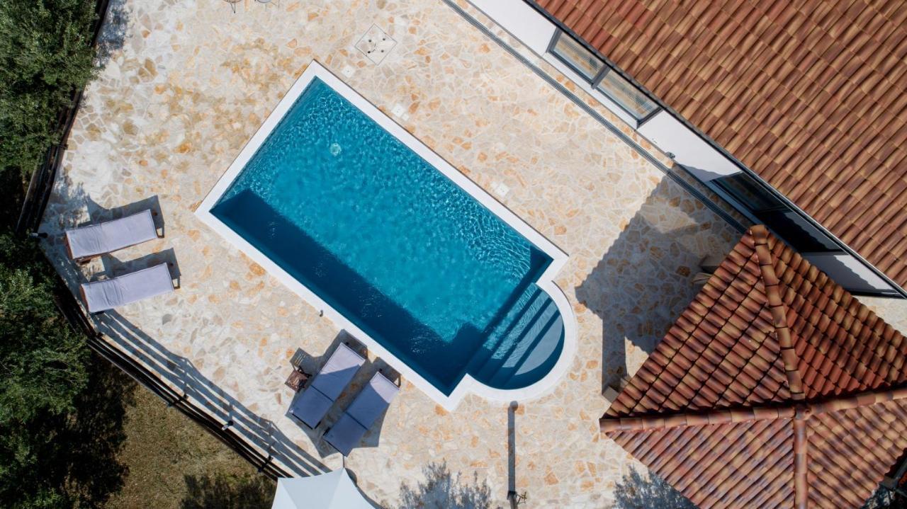 Wonderful Holiday House Bruno With Heated Pool ซาดาร์ ภายนอก รูปภาพ